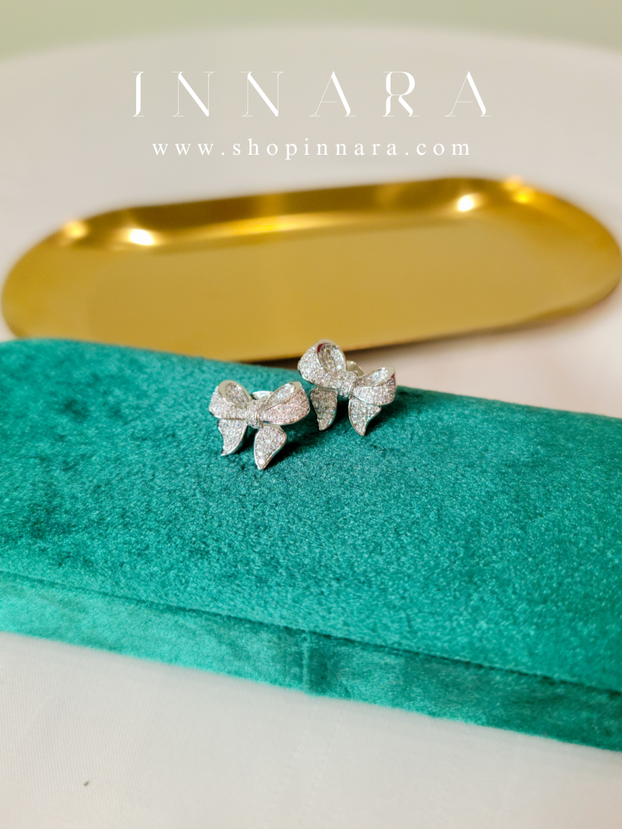 Silvara Twist Earrings