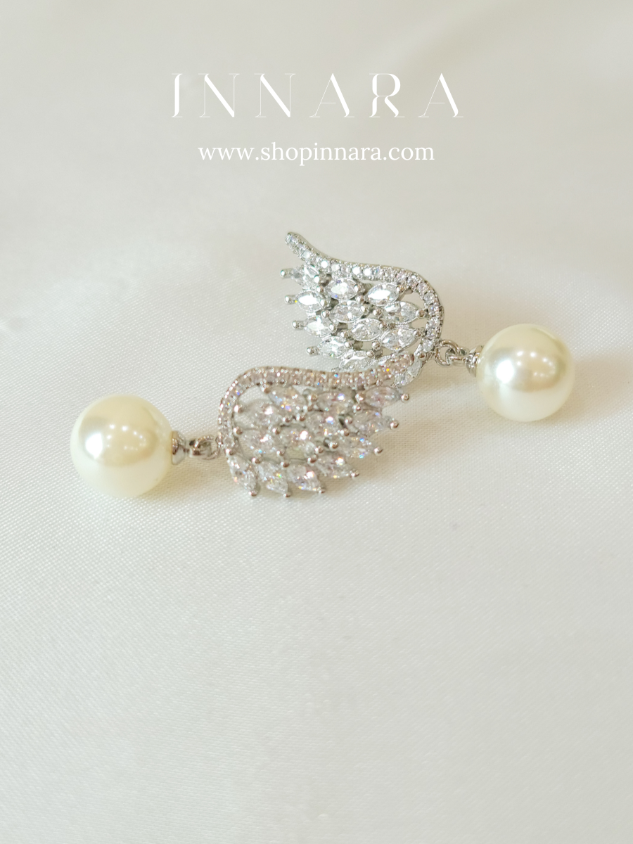 Swanveil Myst Earrings