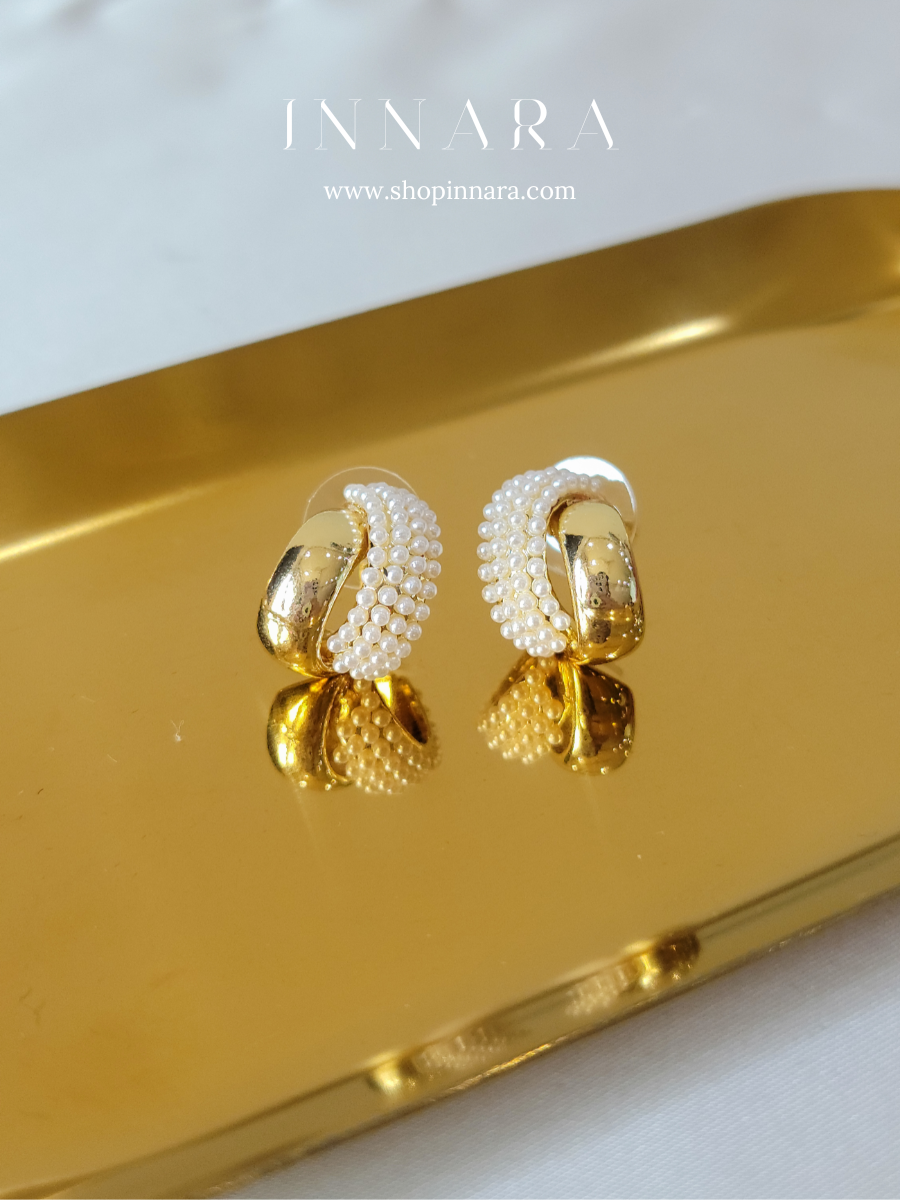Ora Pearl Earrings