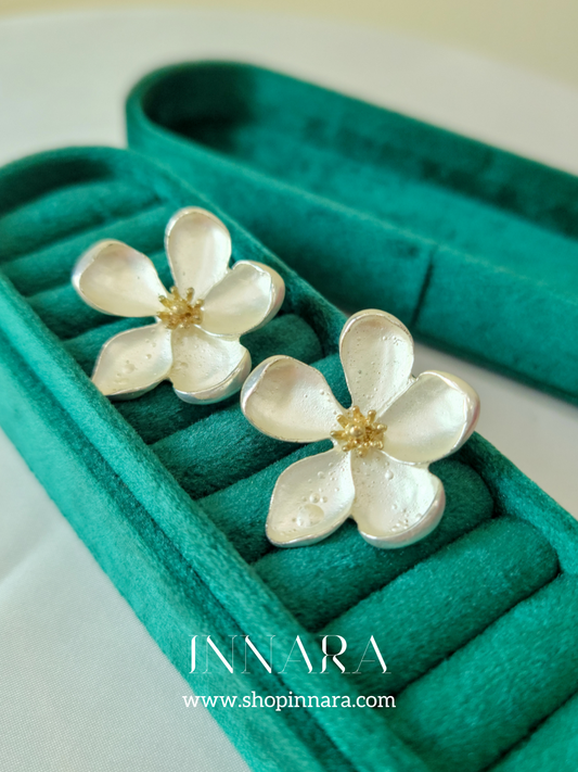 Dewkiss Earring