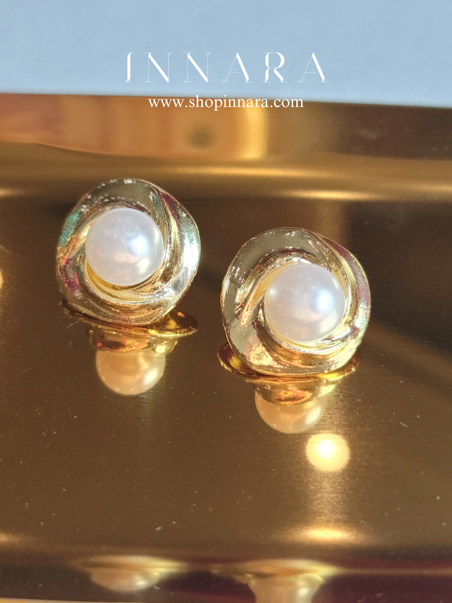 Aurora Pearl Studs