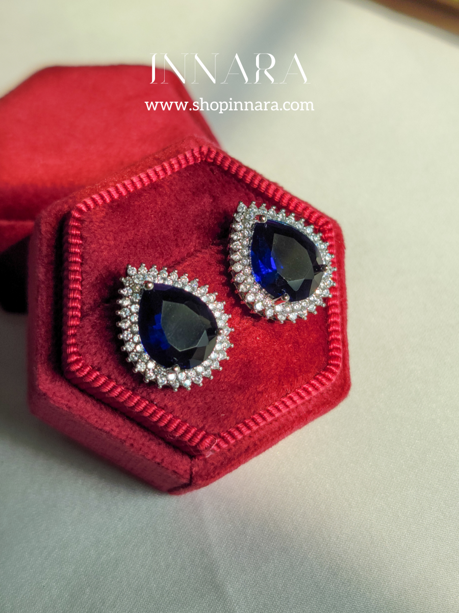 Moonlit Kiss Studs