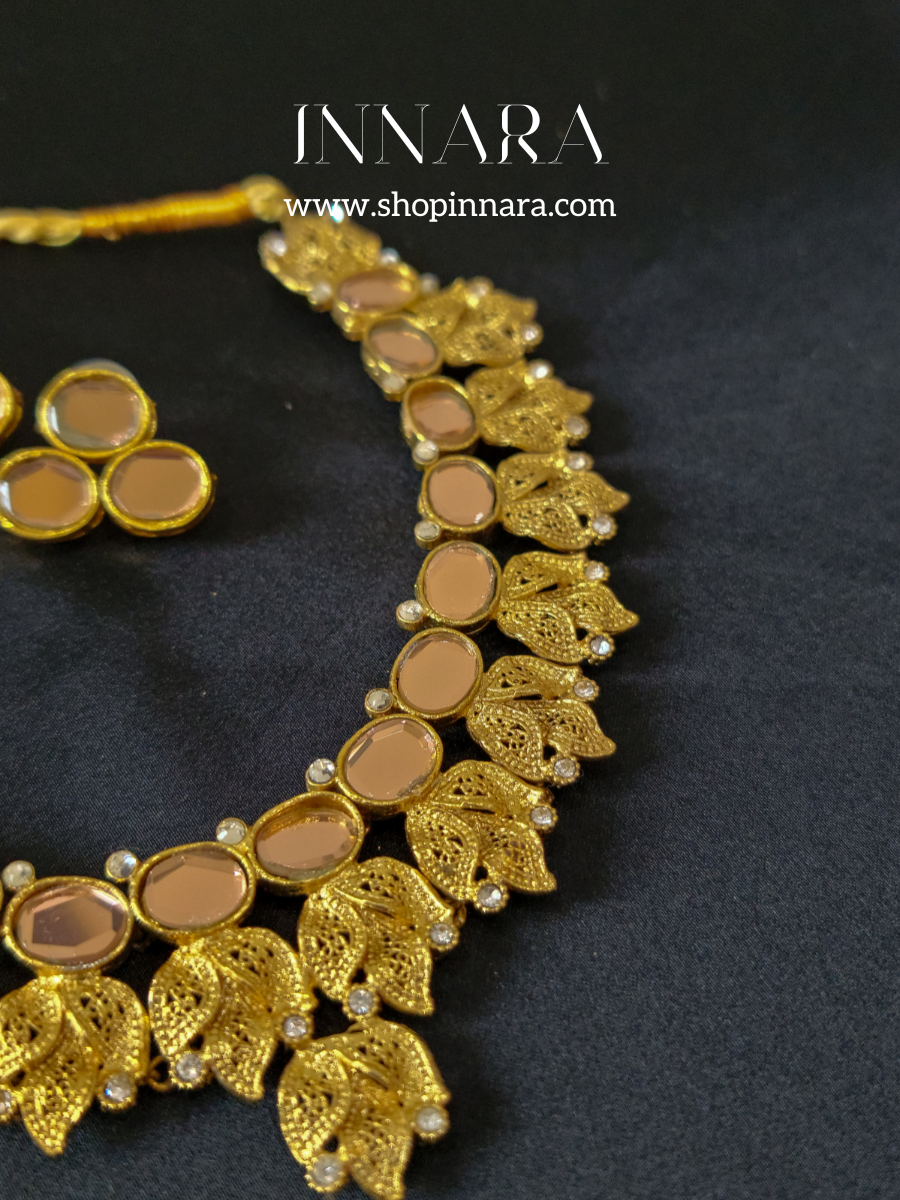 Royal Crest Kundan Set