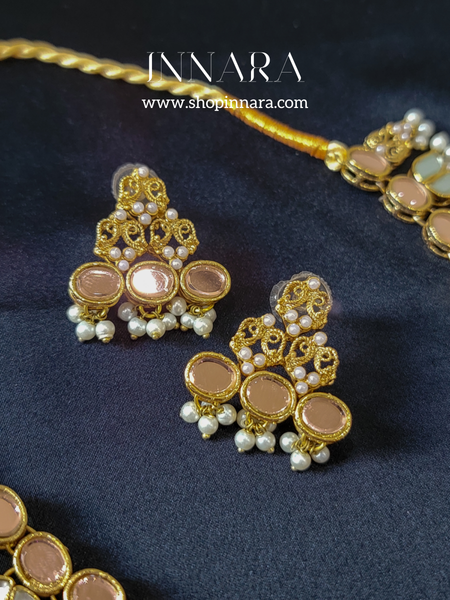 Devika Set