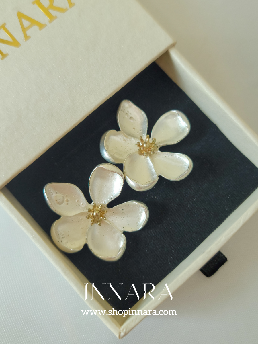 Dewkiss Earring