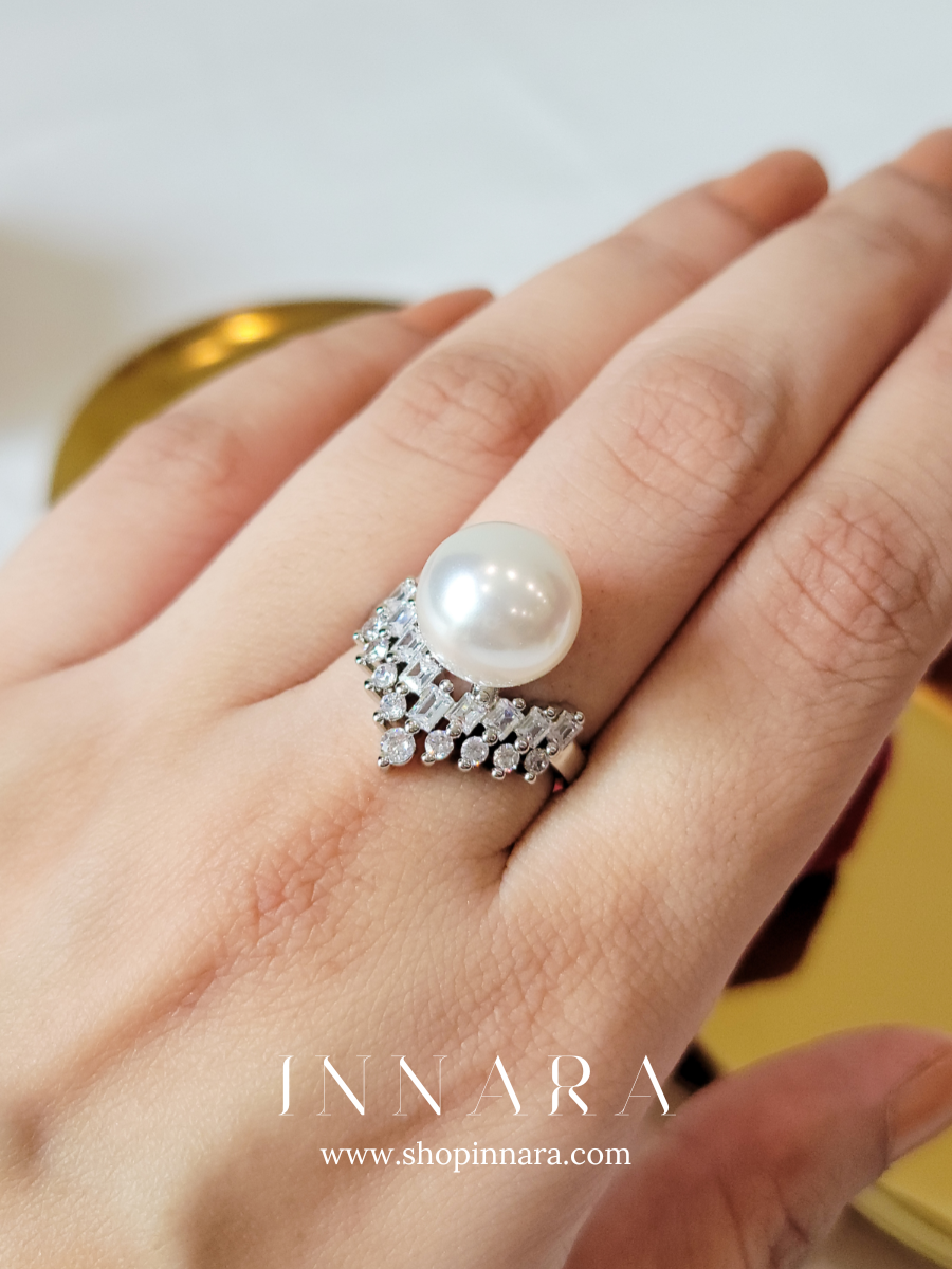 Aurora Pearl Ring (Adjustable)