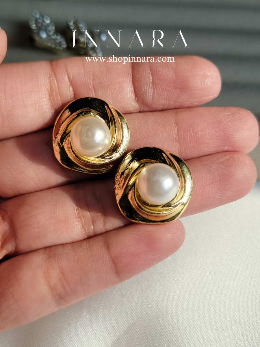 Aurora Pearl Studs