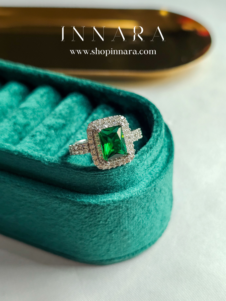 Emera Core Ring (Adjustable)
