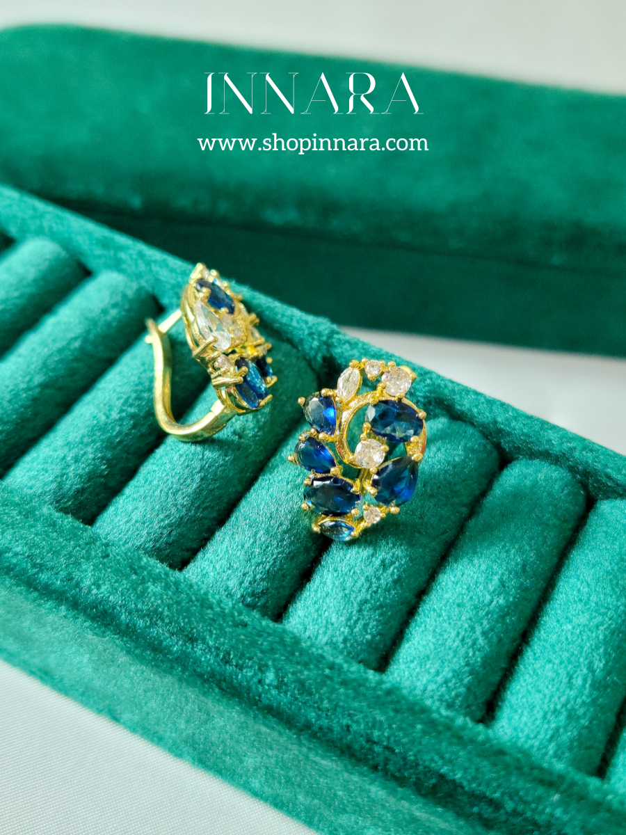 Lyra Studs