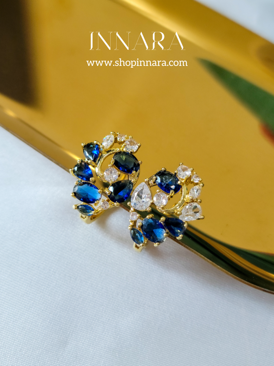 Lyra Studs