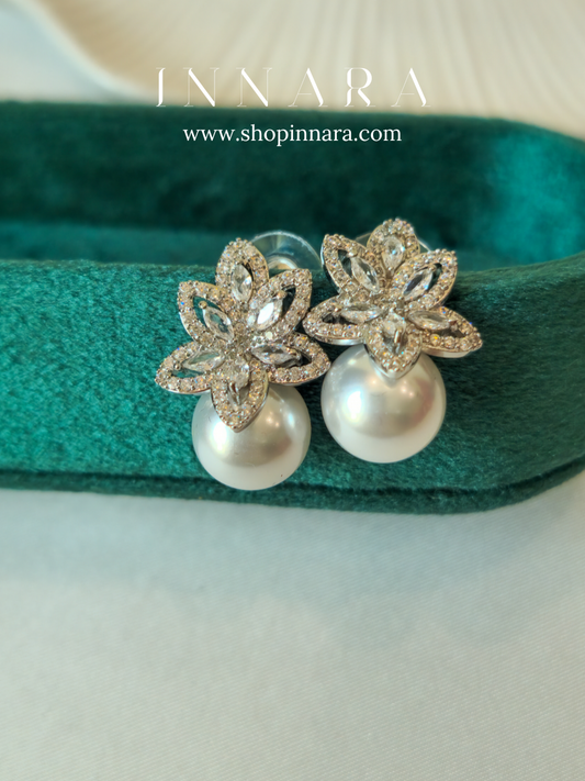 Daisy Dazzle Pearls